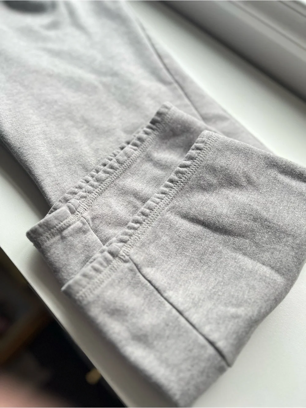 GAP Gray Logo Sweatpants Kids youth boys girls Medium joggers fleece lined light